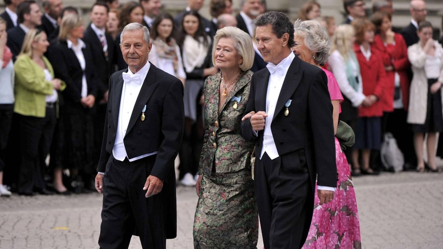 Ralf junto a su hermano Walther y su esposa. (Cordon Press)