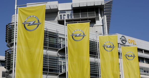 Foto: Vista un edificio de la empresa alemana Opel en Ruesselsheim, Alemania. (Efe)