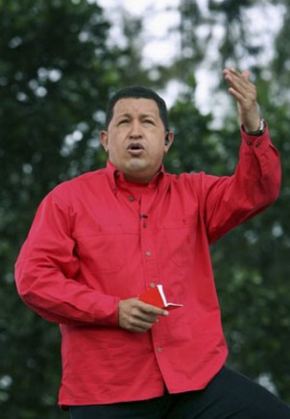 Foto: Chávez pide ayuda a Uribe para reunirse con las FARC