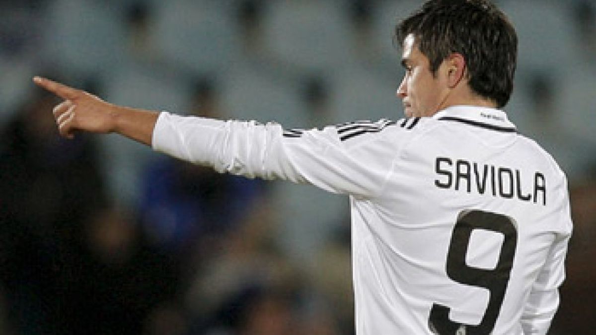 El agente de Saviola confirma negociaciones entre Benfica y Real Madrid