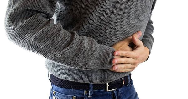 Foto: Una de las razones del fuerte dolor abdominal son los cólicos intestinales