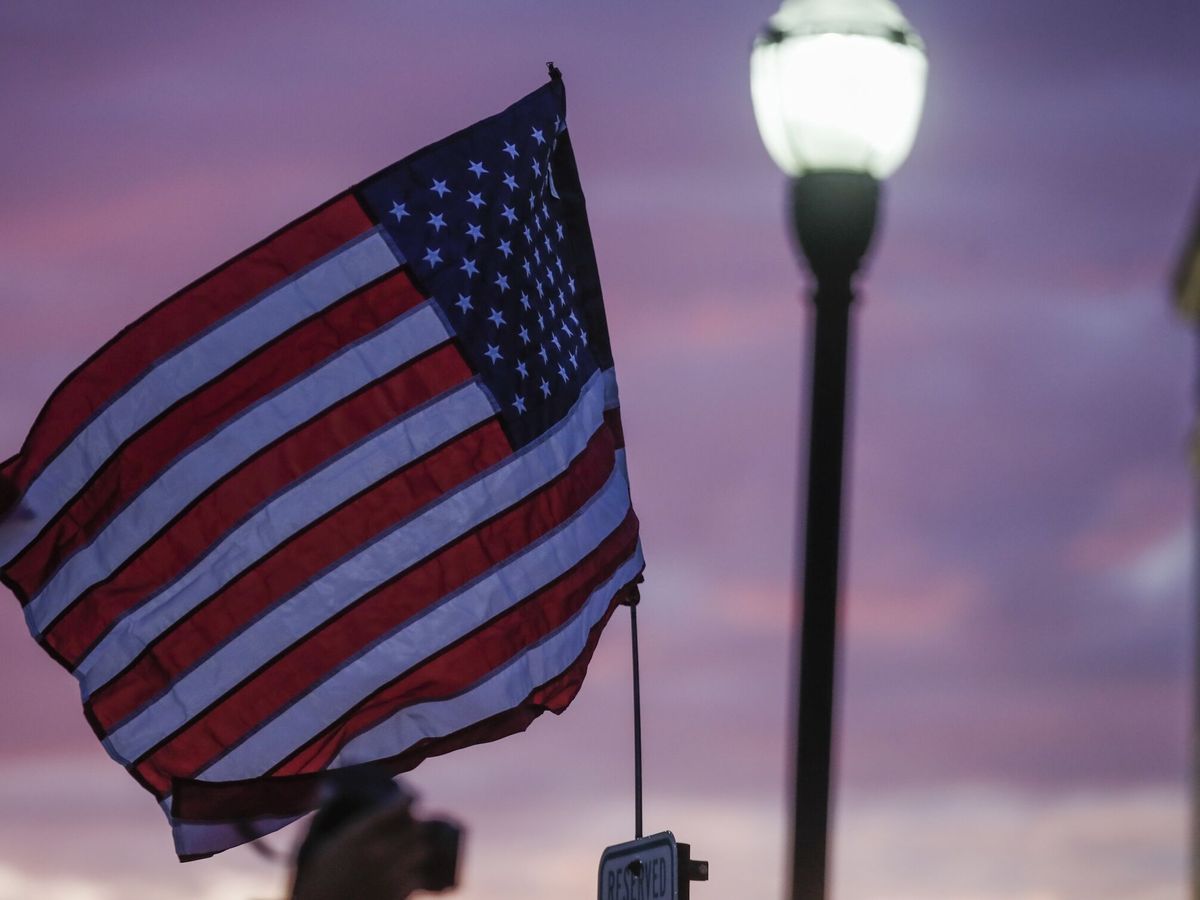 Foto: La bandera estadounidense en una imagen de archivo. (Reuters/Maury)