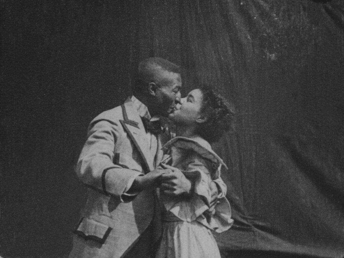 Foto: Saint Suttle and Gertie Brown en Something Good – Negro Kiss. Fuente: USC HMH Foundation Moving Image. 