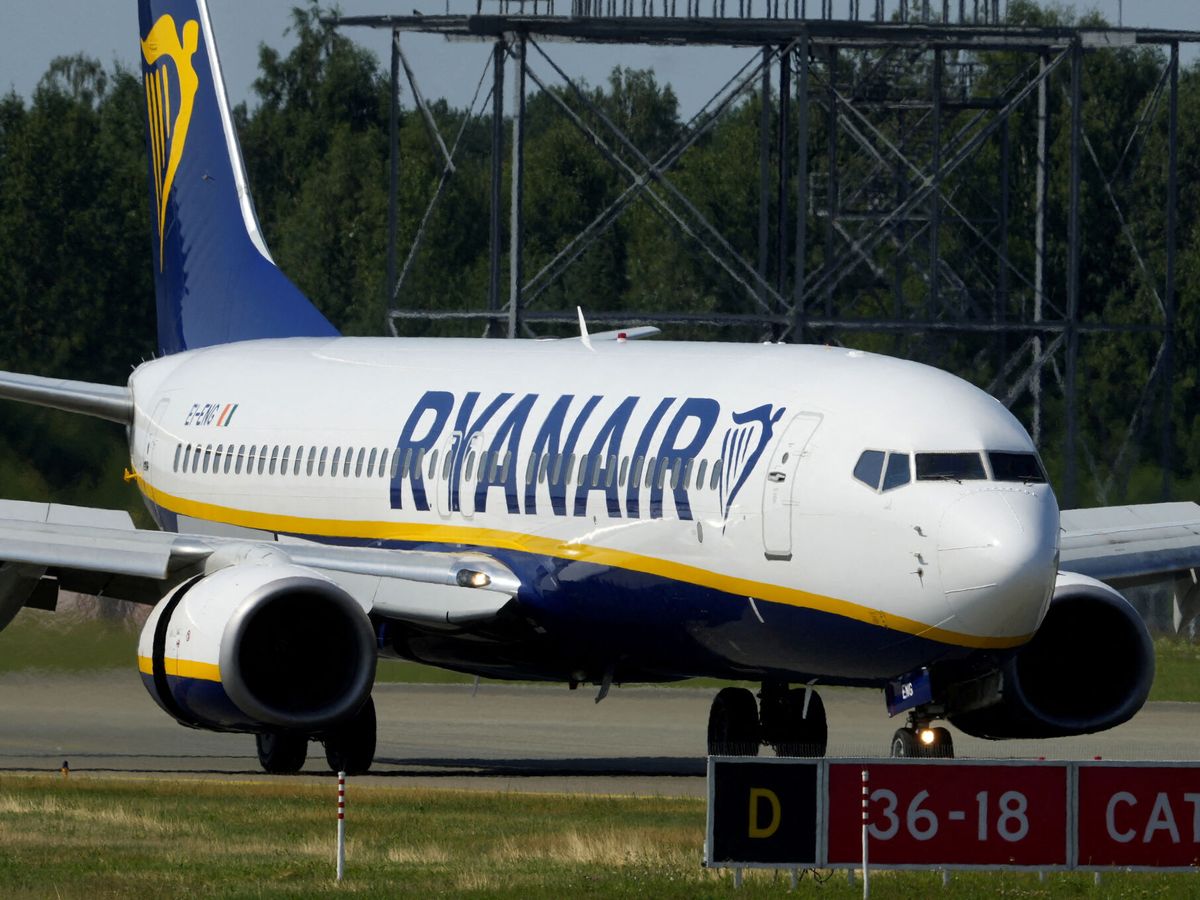 Foto: Un avión de Ryanair. (Reuters/Ints Kalnins)