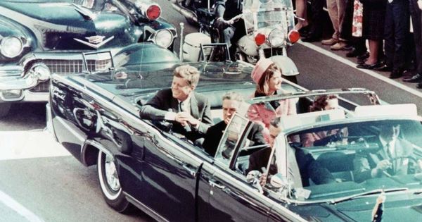 Foto: Kennedy recibió tres disparos en un descapotable en Dallas. (Corbis)