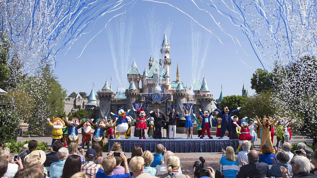 California (EEUU) usará Disneylandia como centro de vacunación contra el coronavirus
