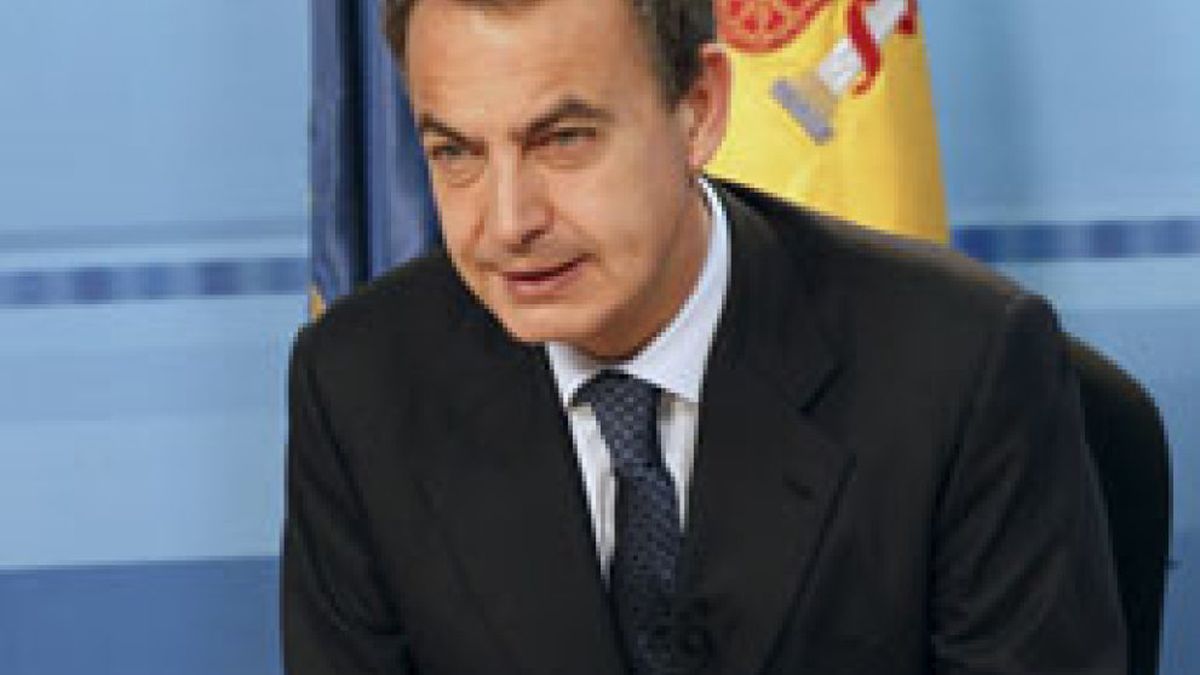 Zapatero dice que la mejor noticia del año es que el PSOE ganara las elecciones