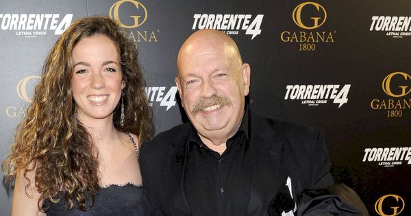 Foto: Íñigo y su hija Piluca en el estreno de 'Torrente 4'. (Gtres)