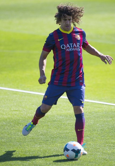 Foto: Carles Puyol entra en la convocatoria del Barcelona siete meses.