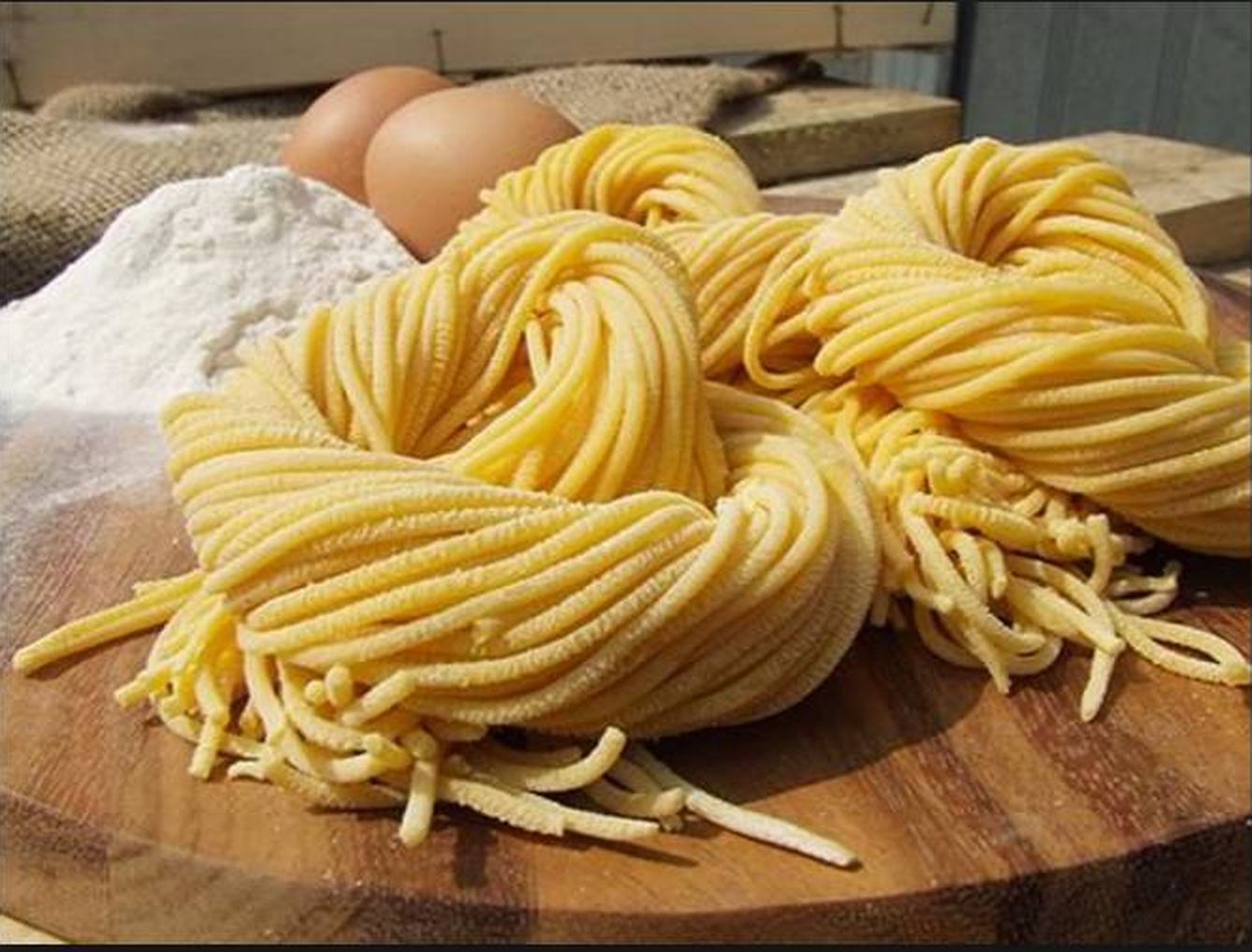 Es posible comer pasta fresca hecha de forma artesanal