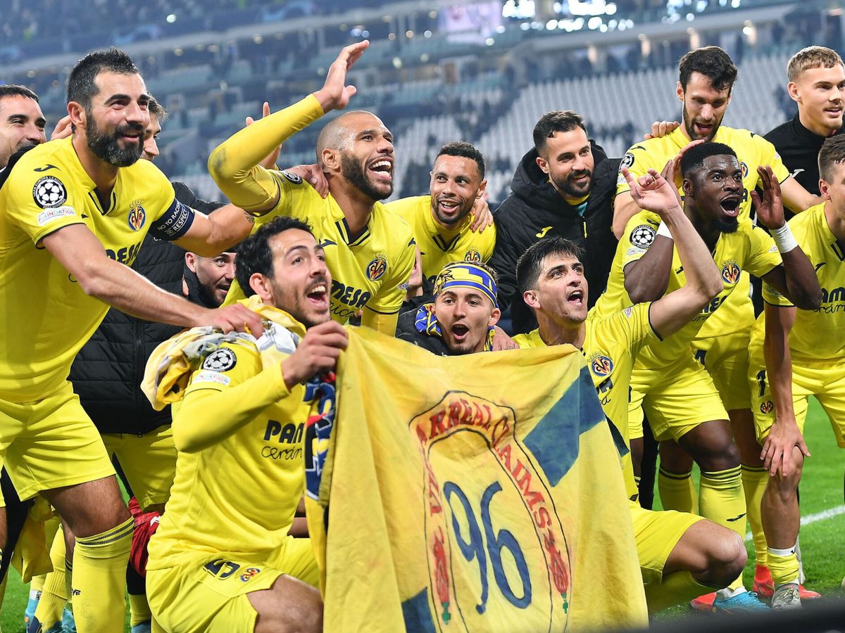 Foto: Los jugadores del Villarreal celebran la victoria contra la Juventus. (EFE/Alessandro Di Marco)