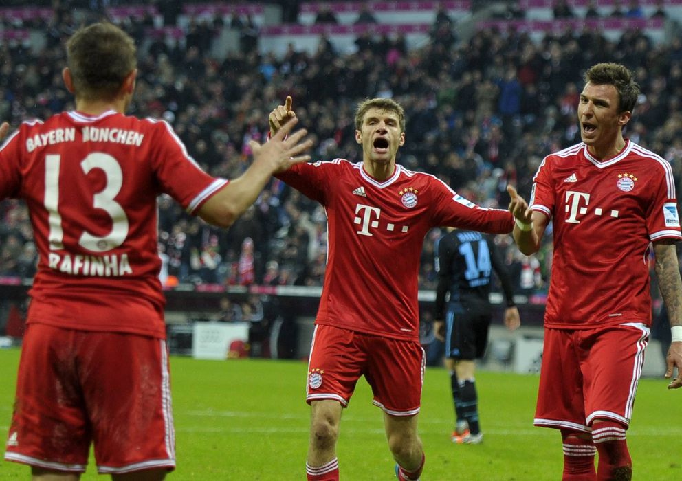 Foto: Los jugadores del Bayern celebran uno de los tantos de la tarde (Imago).