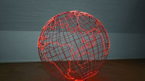 El mundo turbulento de Mona Hatoum pone patas arriba el Pompidou