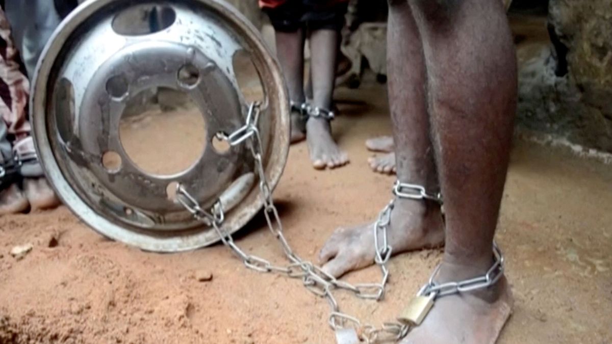 Torturados y encadenados: así han liberado a 300 jóvenes y niños de una escuela de Nigeria