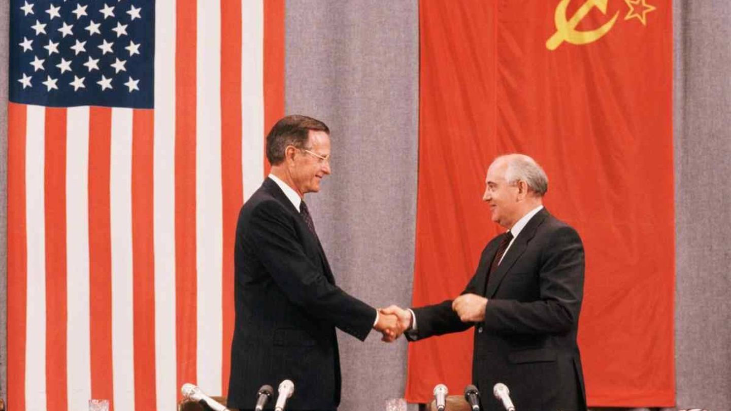 George Bush y Mijaíl Gorbachov