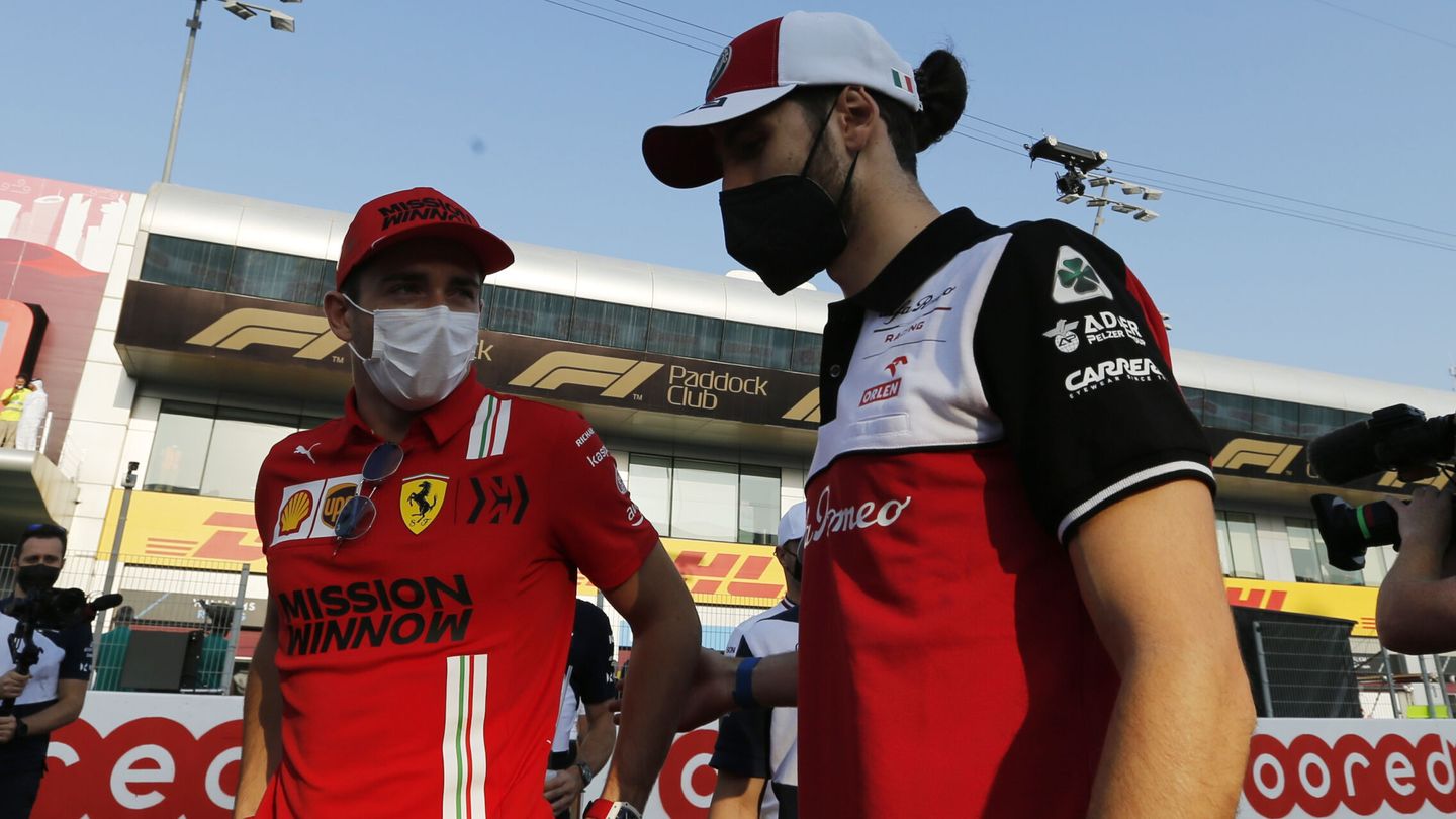 Leclerc (izqda) y Giovinazzi (dcha) son dos pilotos becados por Ferrari en Sauber. Italia no tendrá representante en 2022.