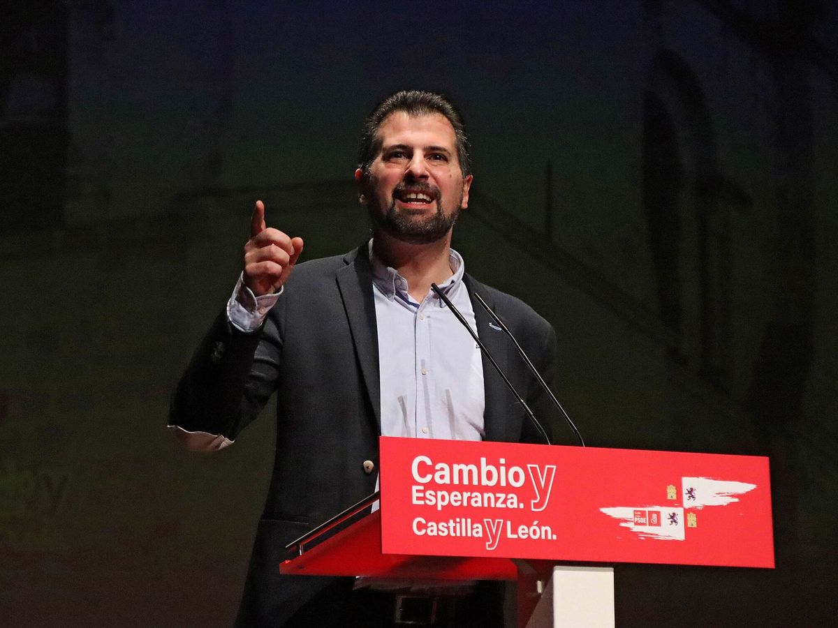 Foto: El secretario regional del PSOE en Castilla y León, Luis Tudanca, durante un acto electoral. (EFE/J. Casares)