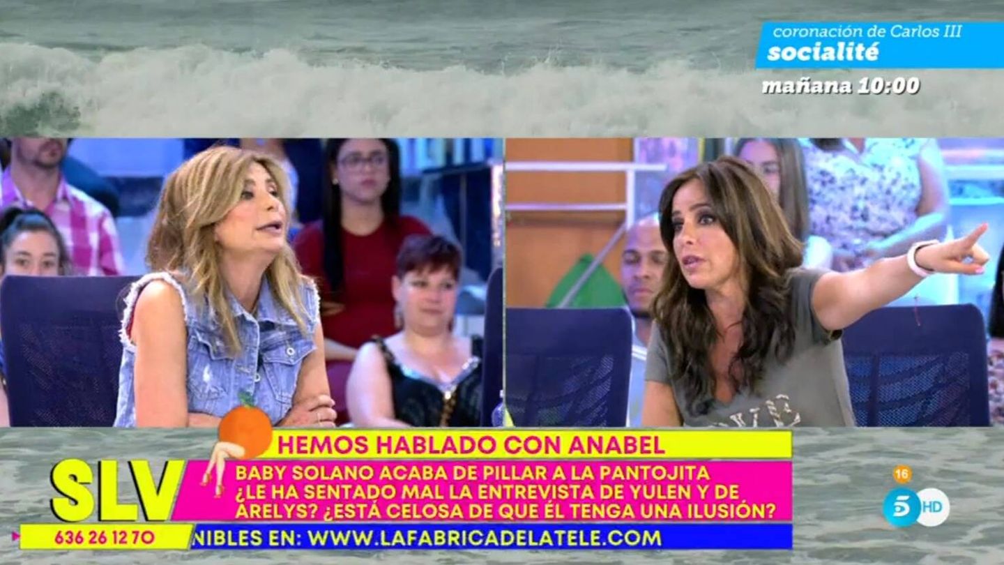 Gema López y Carmen Alcayde se enzarzan en 'Sálvame'. (Mediaset)