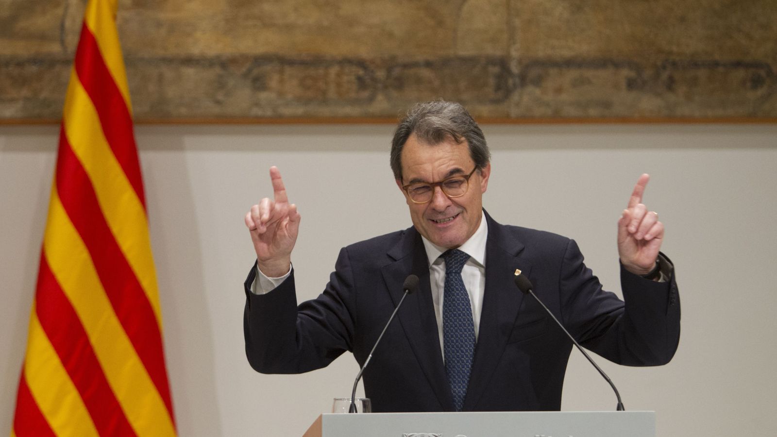 Foto: El expresidente de la Generalitat, Artur Mas, tras finalizar la última jornada del juicio del 9N. (EFE)  