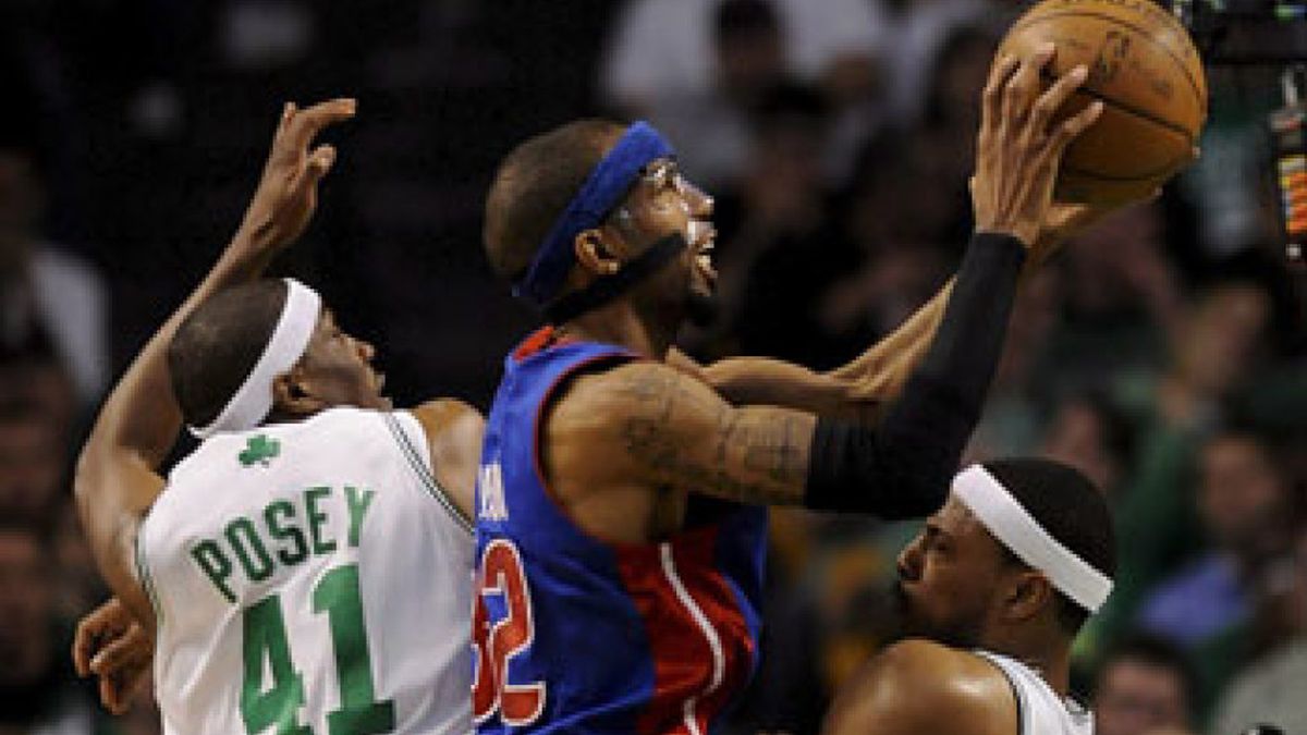 Los Pistons quitan el invicto a los Celtics y empatan la serie