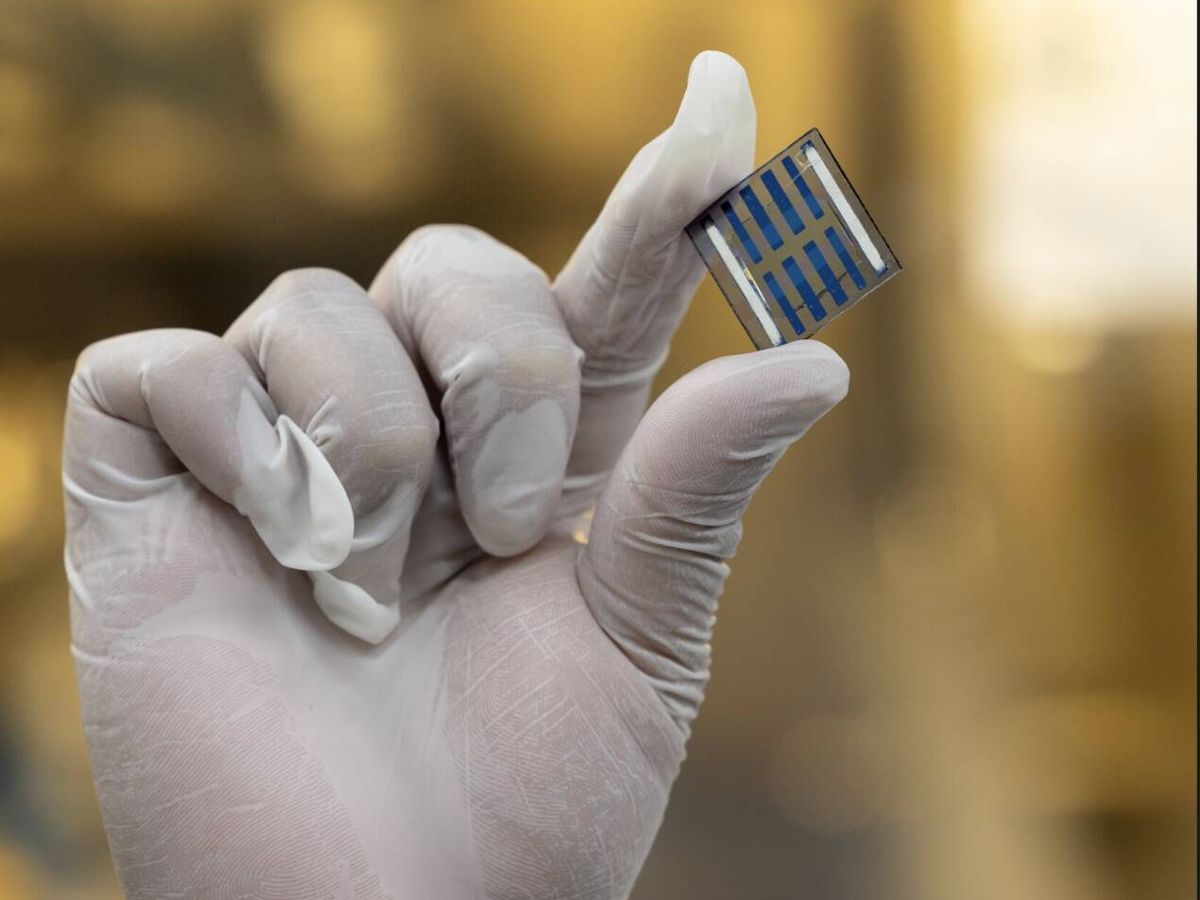 Pesquisadores de Barcelona desenvolvem método para aumentar a eficiência de células fotovoltaicas em laboratório