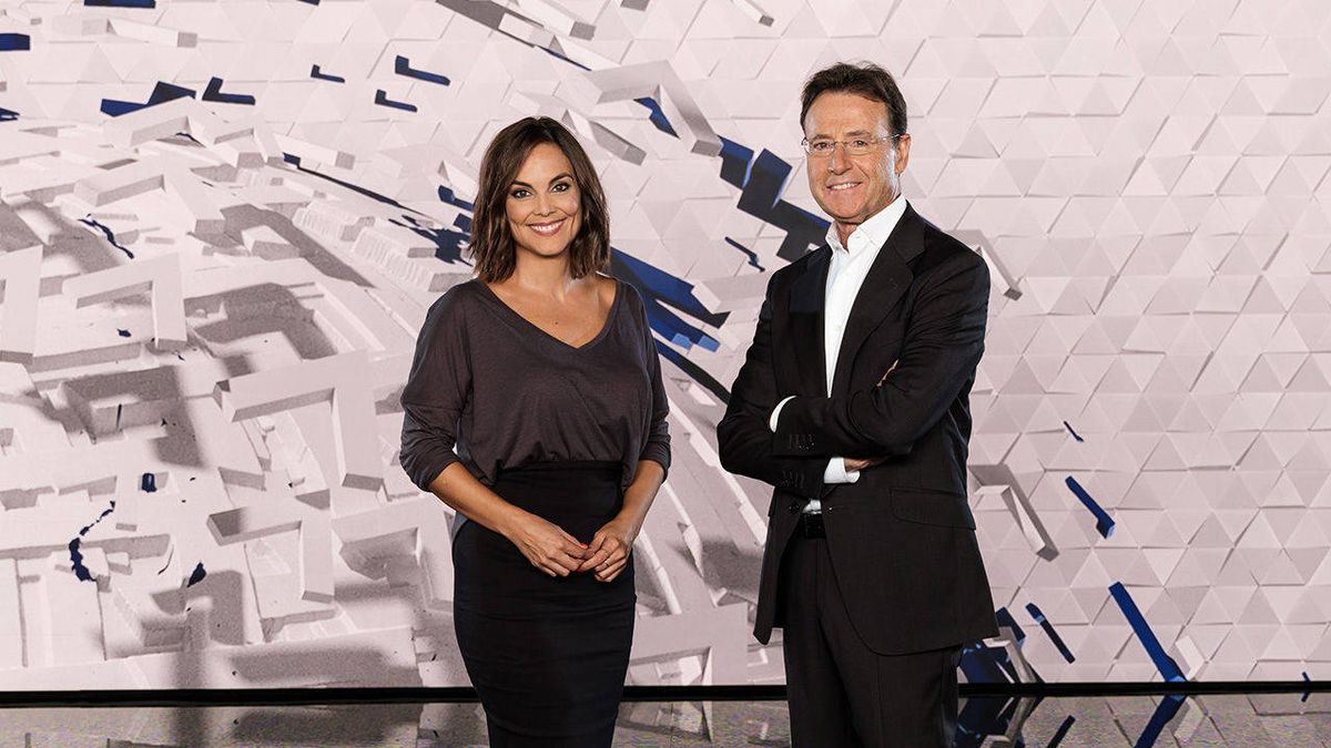 TVE baja los humos a Antena 3 a propósito de ser pioneros en sus informativos
