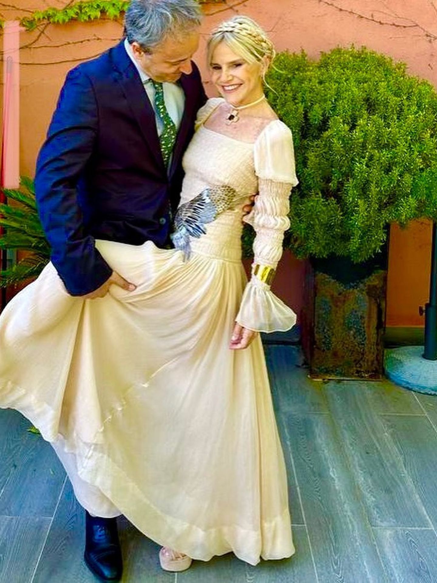 Isabel Martínez de Irujo junto a su marido (Instagram)