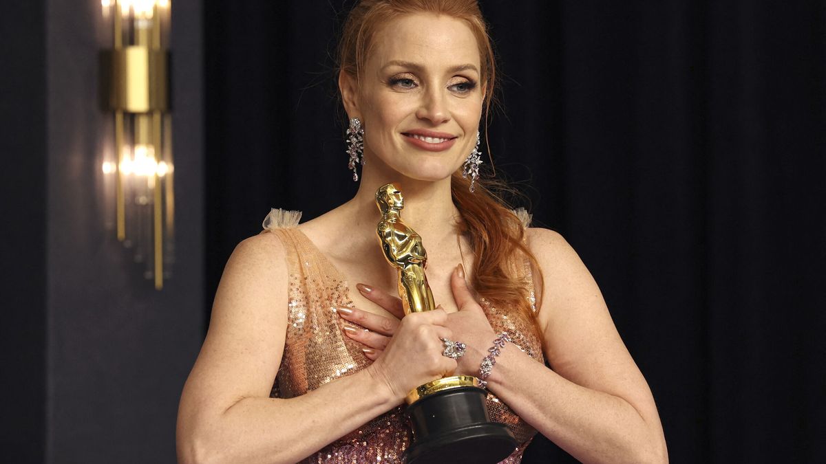 Oscar 2022: todos los ganadores, un puñetazo y los mejores looks y looks beauty de la noche