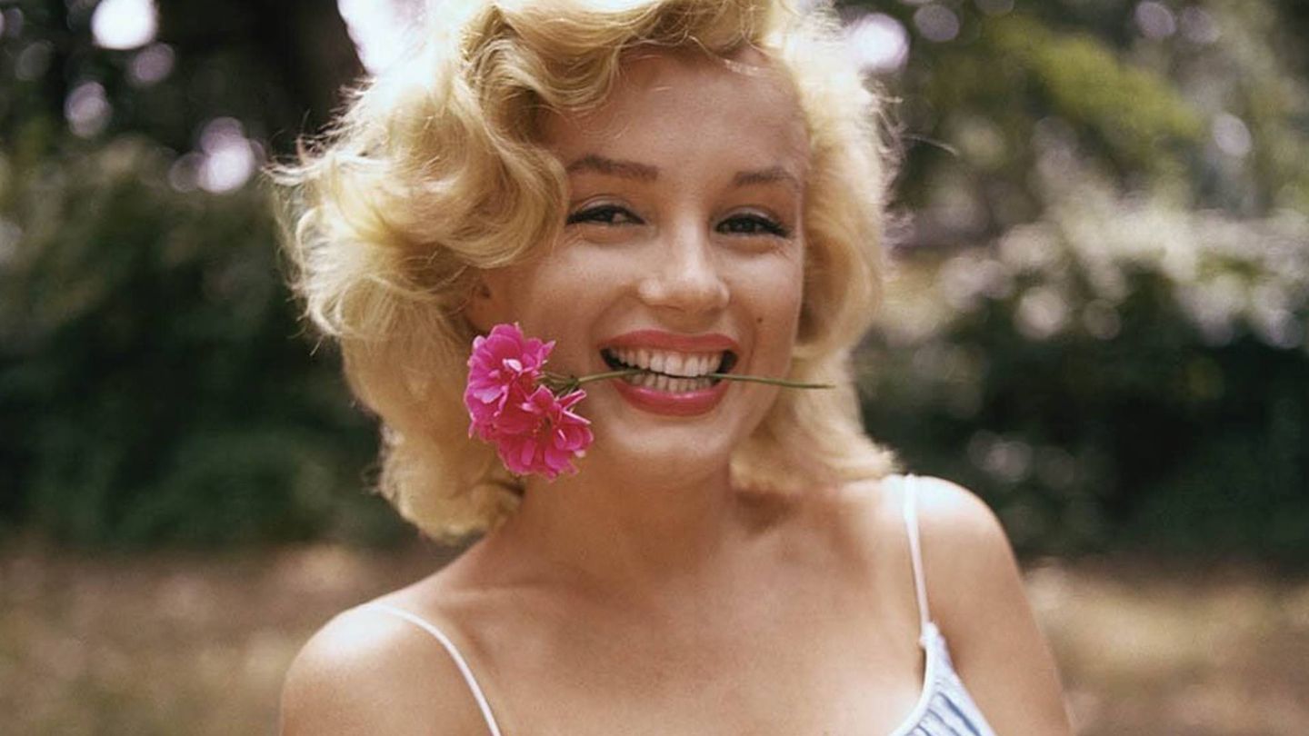 La belleza de Marilyn Monroe sigue levantando expectación décadas después. (Instagram @marilynmonroe vía @samshawphoto)