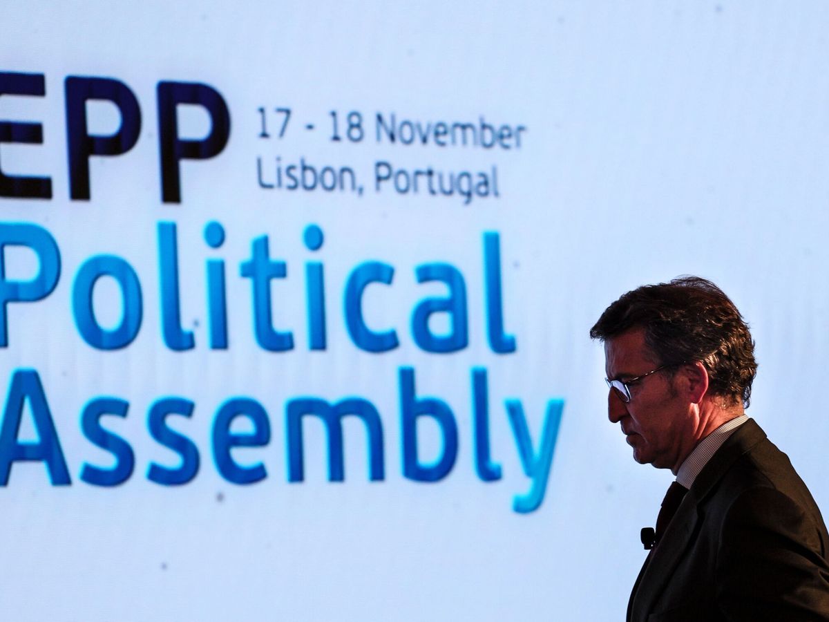 Foto: Feijóo durante la asamblea política del PPE en Lisboa. (EFE)