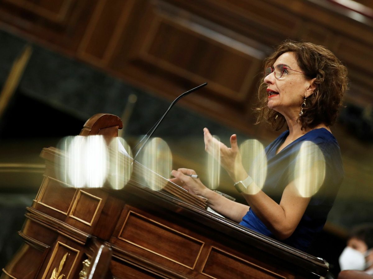 Foto: La ministra de Hacienda, María Jesús Montero, durante el pleno para votar el decreto ley sobre los interinos.