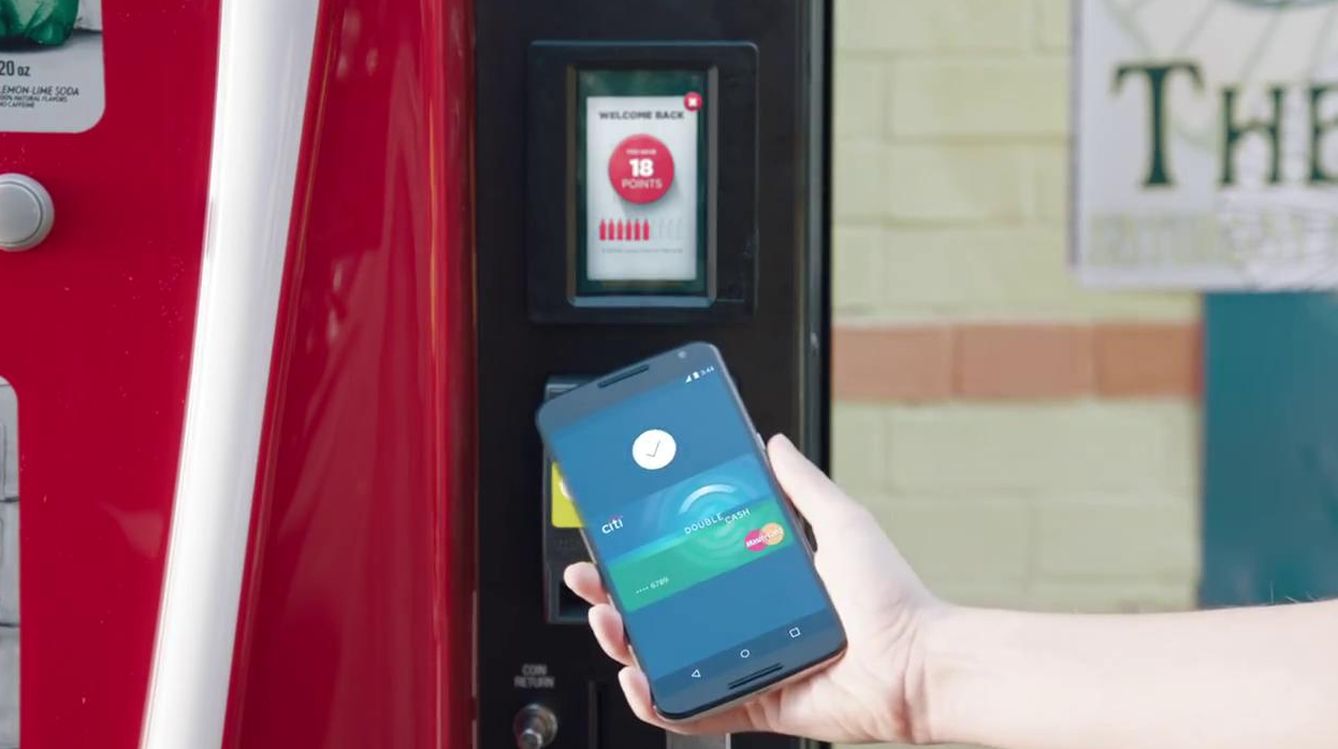 Android Pay es compatible con sistemas de pago sin contacto, como máquinas de 'vending'