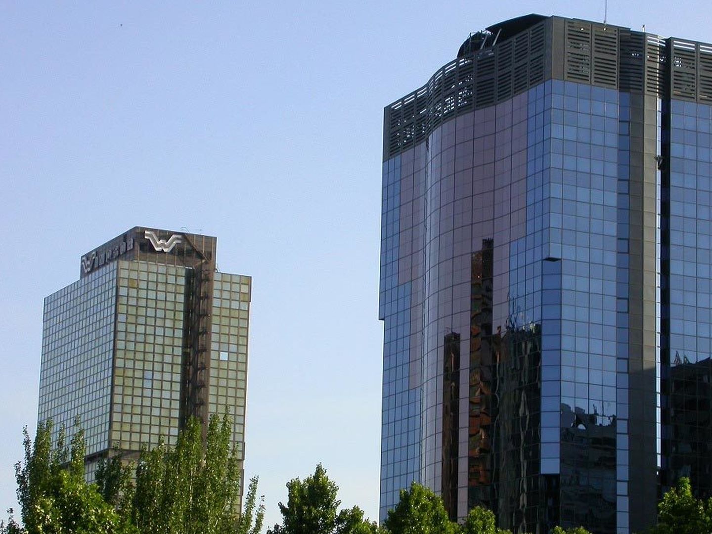 Imagen del desaparecido edificio Windsor, símbolo del poder económico de los Reyzábal. 
