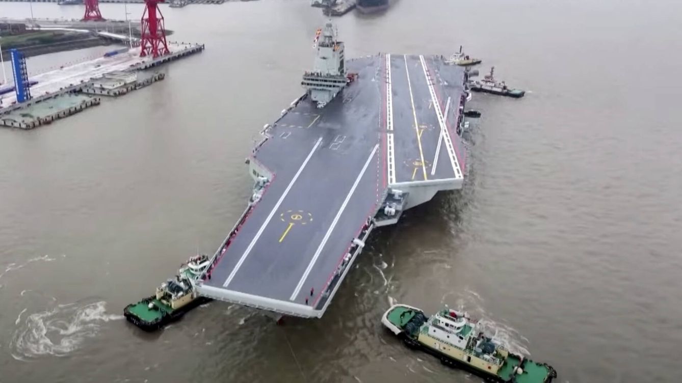 Foto: El Fujian saliendo del puerto. (CCTV)