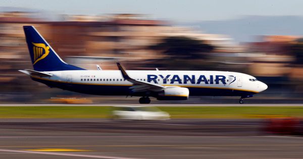 Foto: Un avión de Ryanair en Ciampino, Italia, (Reuters / Tony Gentile)