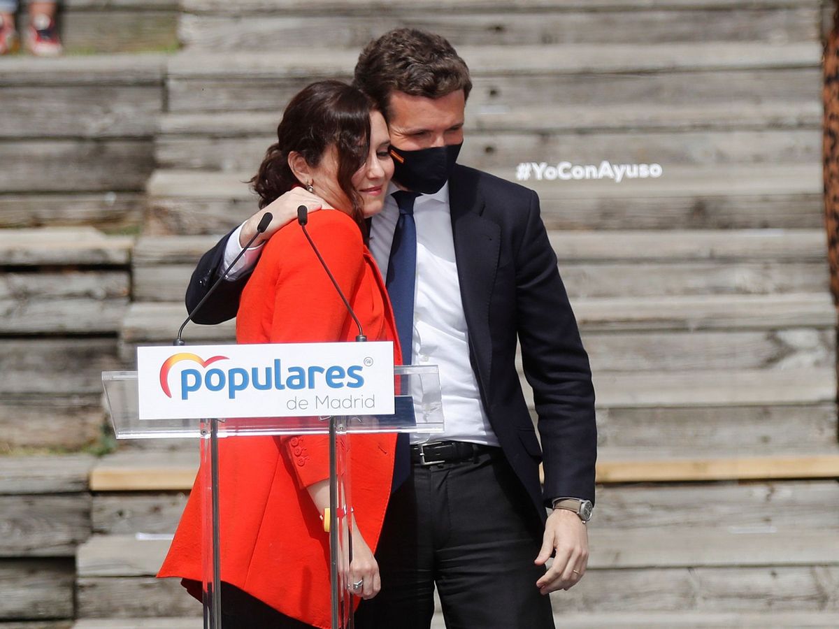 Foto: La presidenta de la Comunidad de Madrid y candidata a la reelección, Isabel Díaz Ayuso, junto al presidente nacional del Partido Popular, Pablo Casado. (EFE)