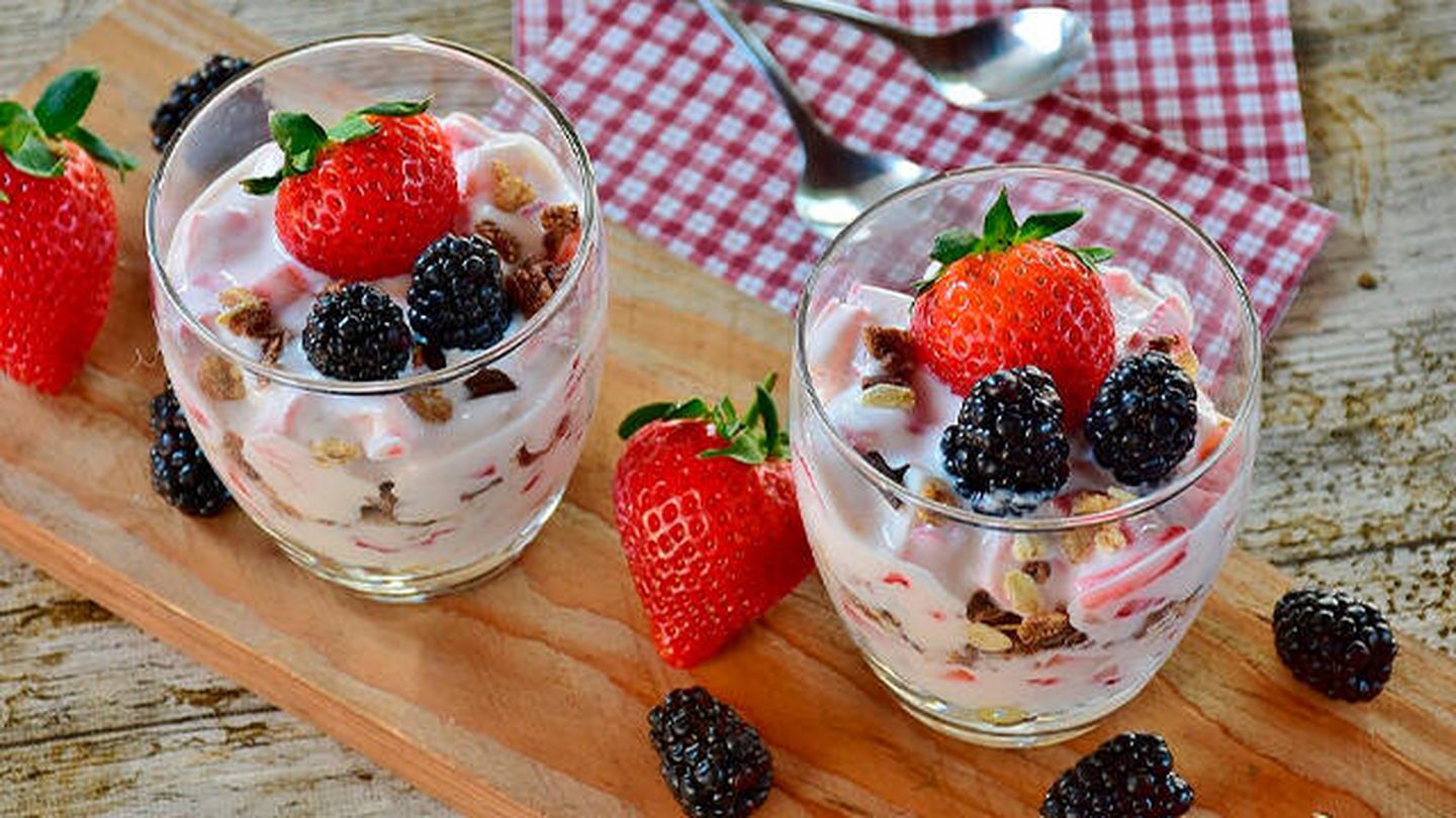 Una dieta rica en frutos rojos y cereales integrales es ideal para prevenir enfermedades (Pixabay)