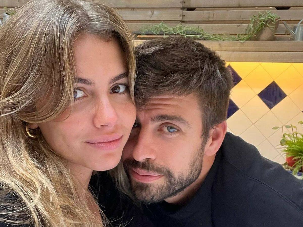 Foto: Clara Chía y Gerard Piqué, en su primera foto 'oficial'. (Instagram)