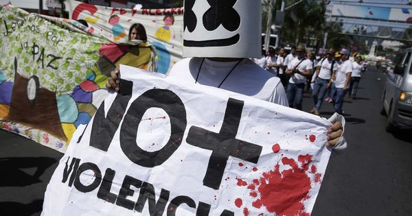 Foto: Manifestación en El Salvador contra la violencia en el país. (EFE)
