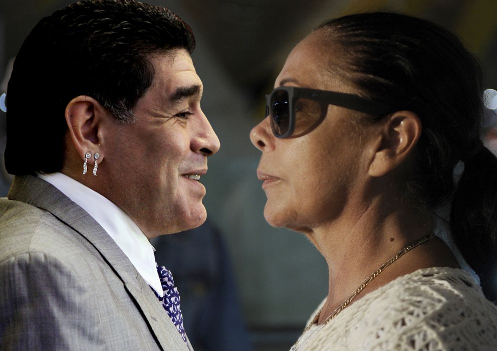 Foto: Diego Maradona e Isabel Pantoja en un fotomontaje (Gtres)