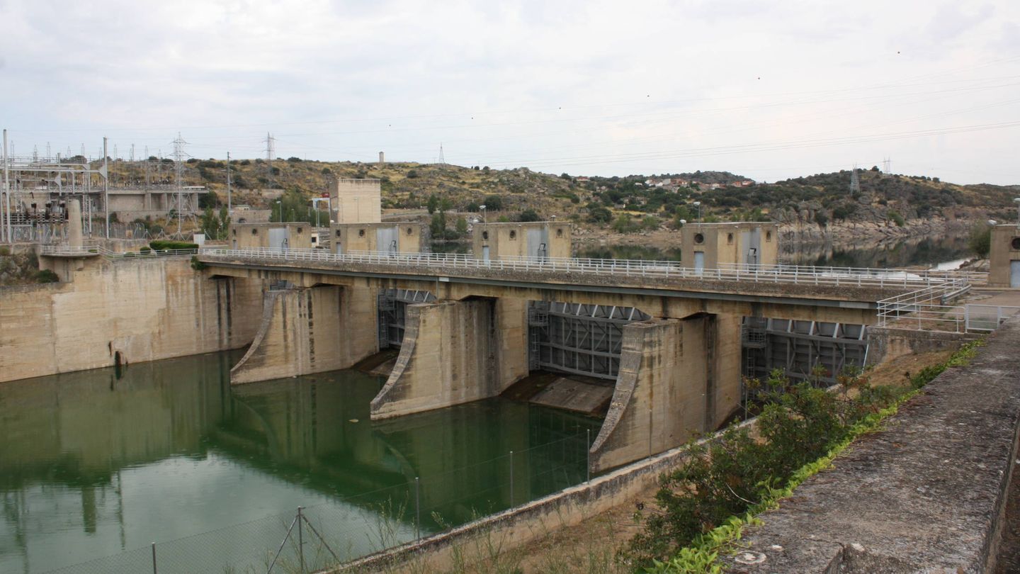 La presa de Ricobayo, en Zamora. (R. M.)