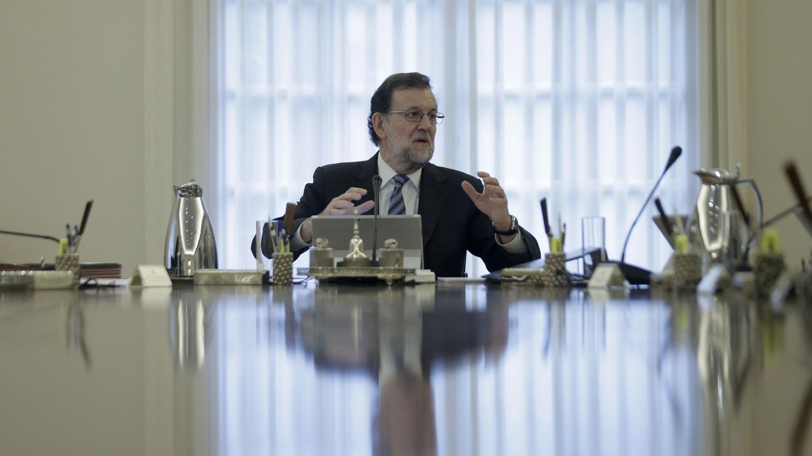 Foto: Rajoy durante una reunión del Consejo de Ministros presidido en el Palacio de la Moncloa. (EFE)