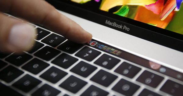 Foto: El nuevo Macbook Pro de Apple demuestra que a la empresa le siguen interesando los portátiles. (Reuters)