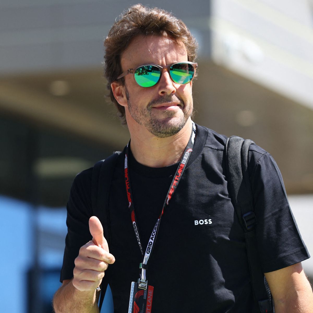 Teme Aston Martin que Fernando Alonso se marche a Mercedes? La