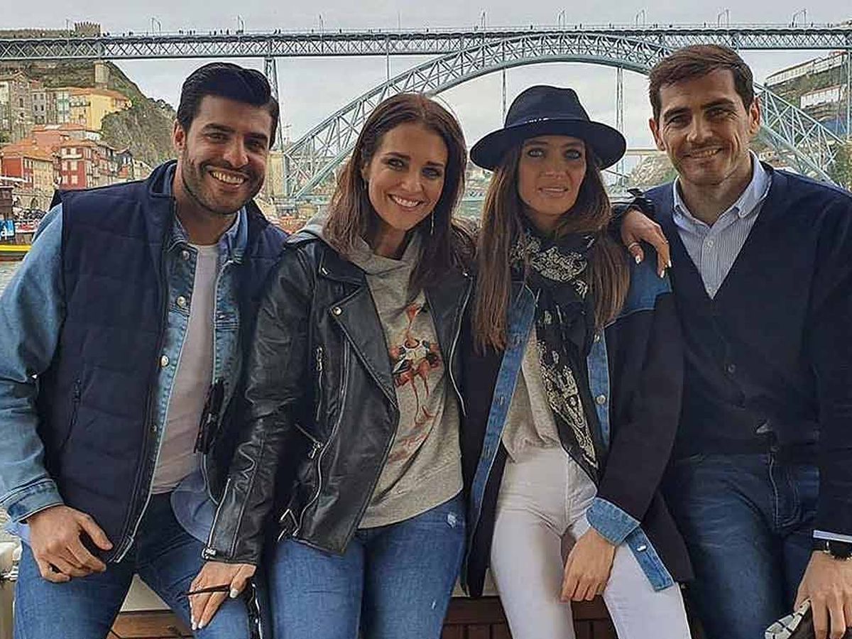 Foto: Miguel Torres, Paula Echevarría, Sara Carbonero e Iker Casillas en Oporto. (IG)