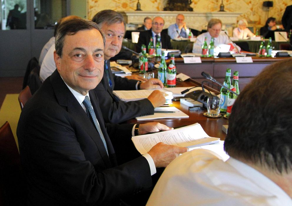 Foto: El presidente del BCE, Mario Draghi, en el transcurso de la reunión mantenida en Nápoles