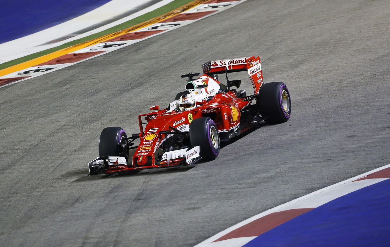 Vettel acabó por detrás de Raikkonen en Singapur (Lynn Bo Bo/EFE-EPA)