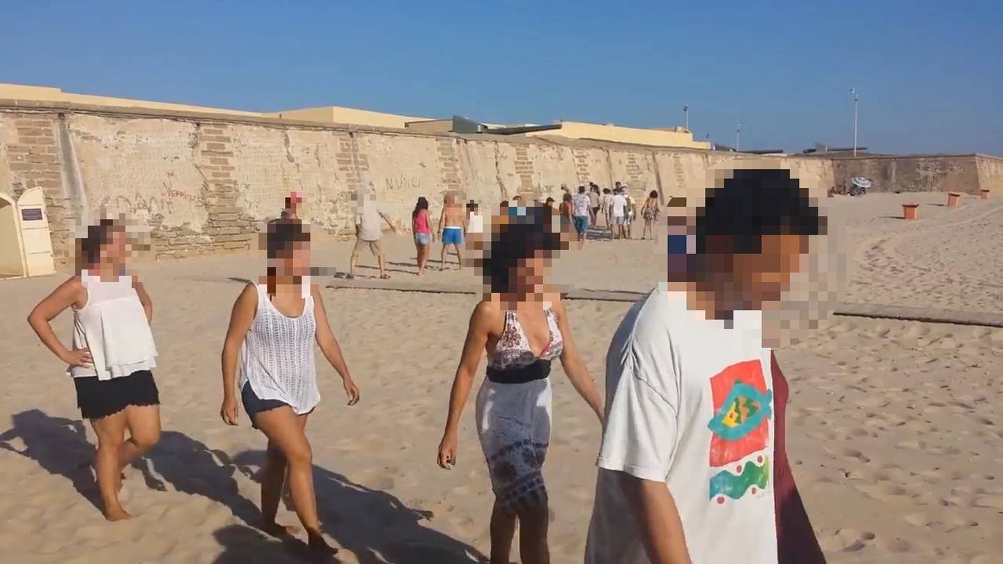 Imagen del encuentro que el grupo de Ángel Lara llevó a cabo en una playa.