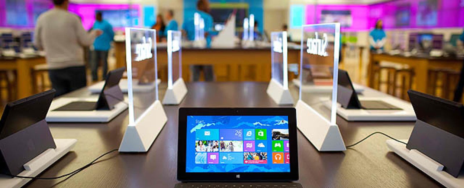 Foto: Microsoft insta en un 'spot' a Apple a "hablar menos y trabajar más"