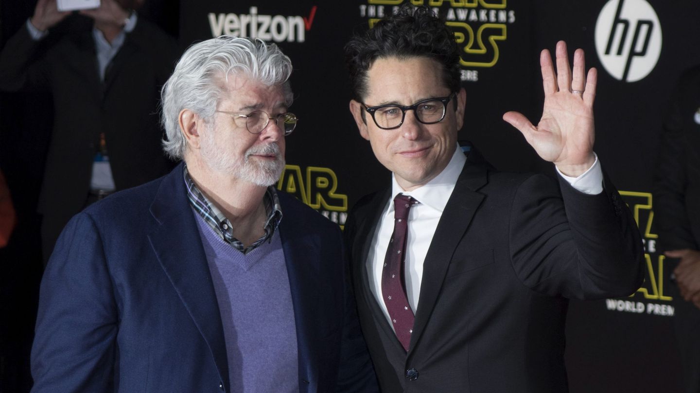 George Lucas y J.J. Abrams en la premiera de 'Star Wars: el despertar de la fuerza' (EFE)
